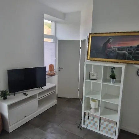 Apartment Exklusives Work And Naehe Attendorn Und Olpe Fuer 2 Personen, Moderne Einbaukueche , Bad *