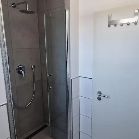Exklusives Work And Naehe Attendorn Und Olpe Fuer 2 Personen, Moderne Einbaukueche , Bad Apartment *